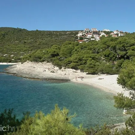 Apartment Dalmatino 3 Vis *
